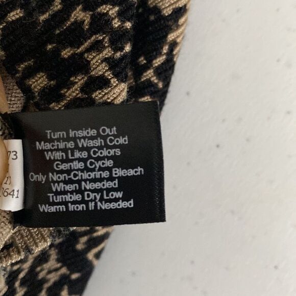 Lane Bryant Animal Print Button Front Sweater Cardigan Long Sleeve Size 18/20 - Picture 9 of 14